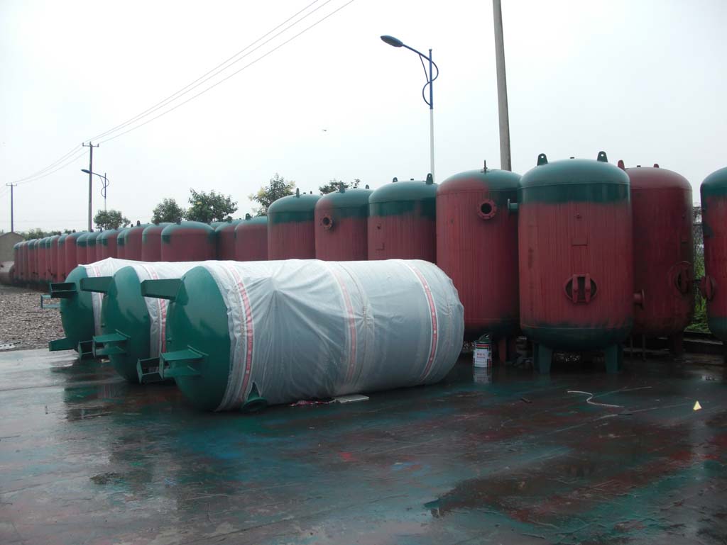 1629793797796203.jpg 儲(chǔ)氣罐4.jpg